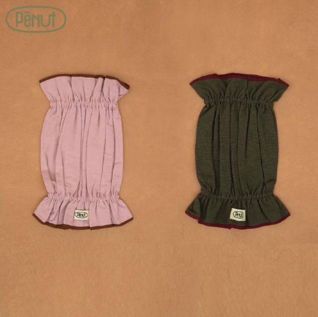 Pēnut Christmas Puff Little Holiday Ear Snood
