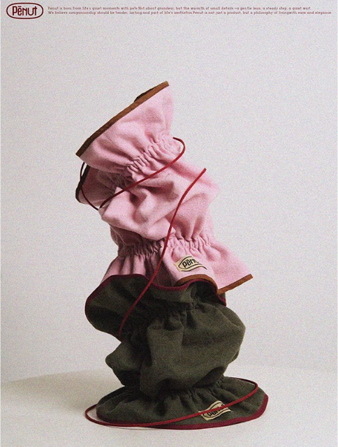 Pēnut Christmas Puff Little Holiday Ear Snood