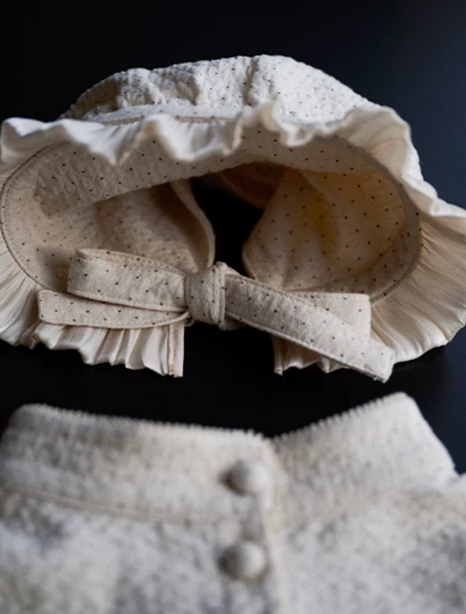 Bumble Bagel Vintage Ruffle Dog Cape & Bonnet