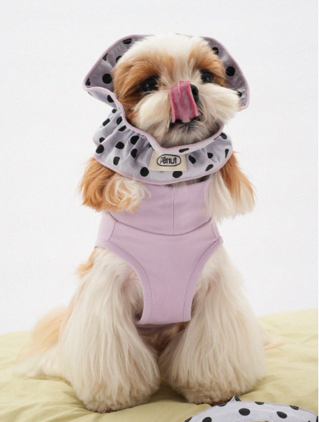 Pēnut Polka Dot Ruffle Neck Collar